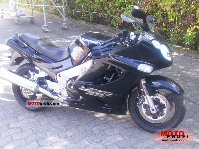 Kawasaki ZZR 1200 2004 photo