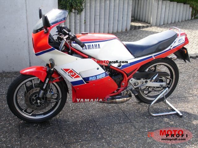 Yamaha RD 350 1985 photo