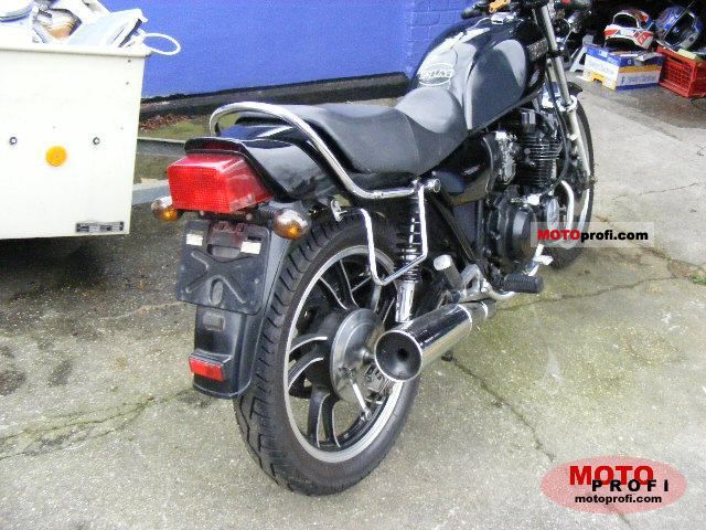 Yamaha XJ 550 1984 photo