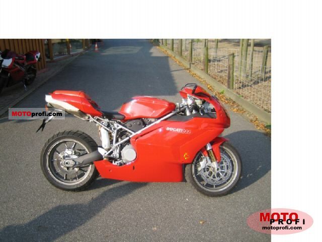 Ducati 999 2004 photo