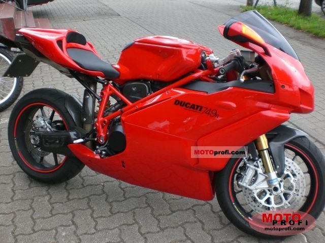 Ducati 749 R 2005 photo