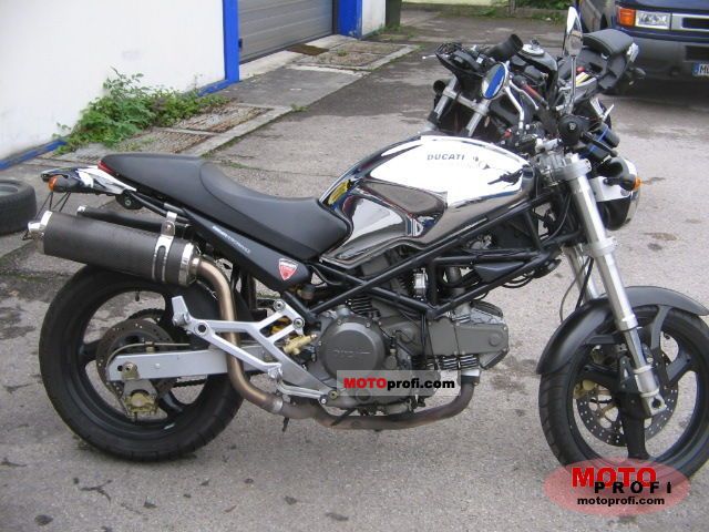 Ducati Monster 600 2000 photo