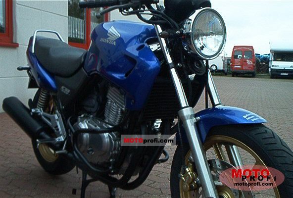 Honda CB 500 2001 photo
