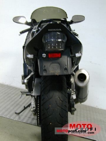 Honda CBR 1100 XX Super Blackbird 1999 photo