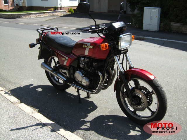 Kawasaki GPZ 550 1985 and Photos