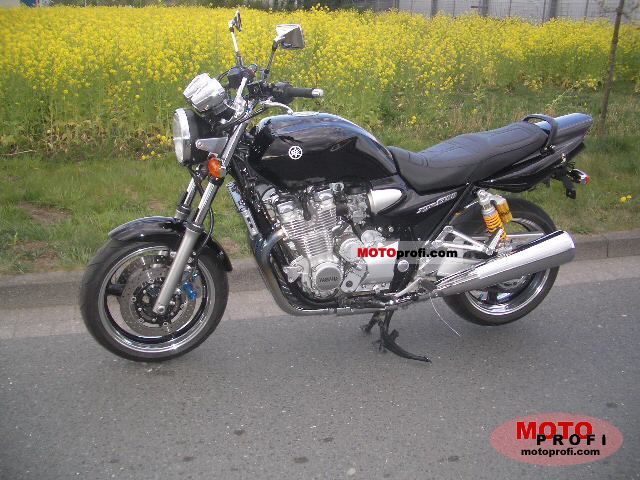Yamaha XJR 1300 2004 Specs and Photos