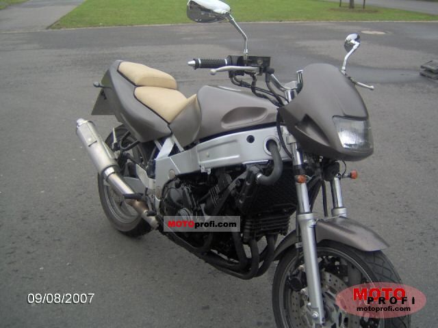 Yamaha FZR 600 1989 Specs and Photos