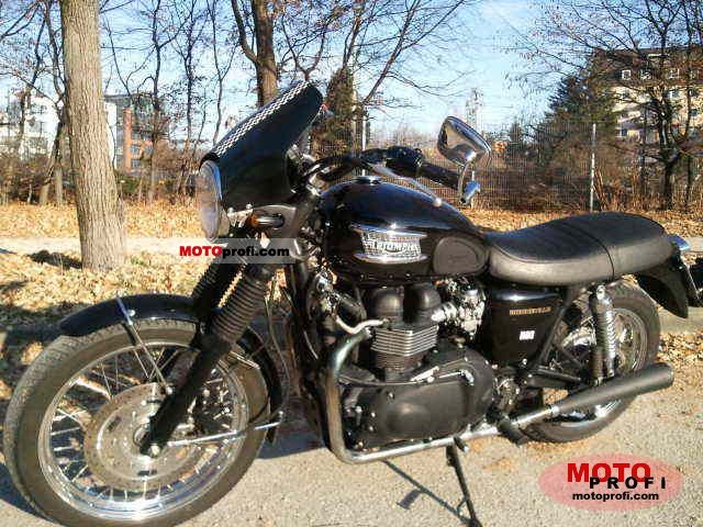 Triumph Bonneville 2006 photo