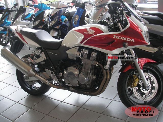 Hot Moto Speed Hondacb1300super