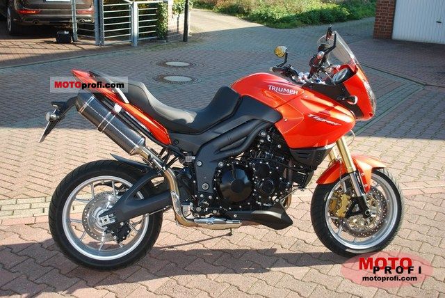 Triumph Tiger 2008 photo