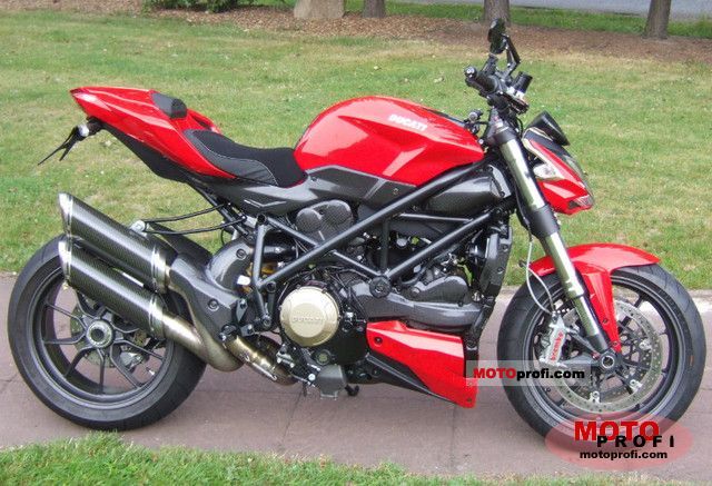 Ducati Streetfighter 2010 photo